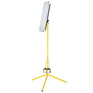2' IP44 Twin Head Fixed Leg 2' IP44 Twin Head Fixed Leg